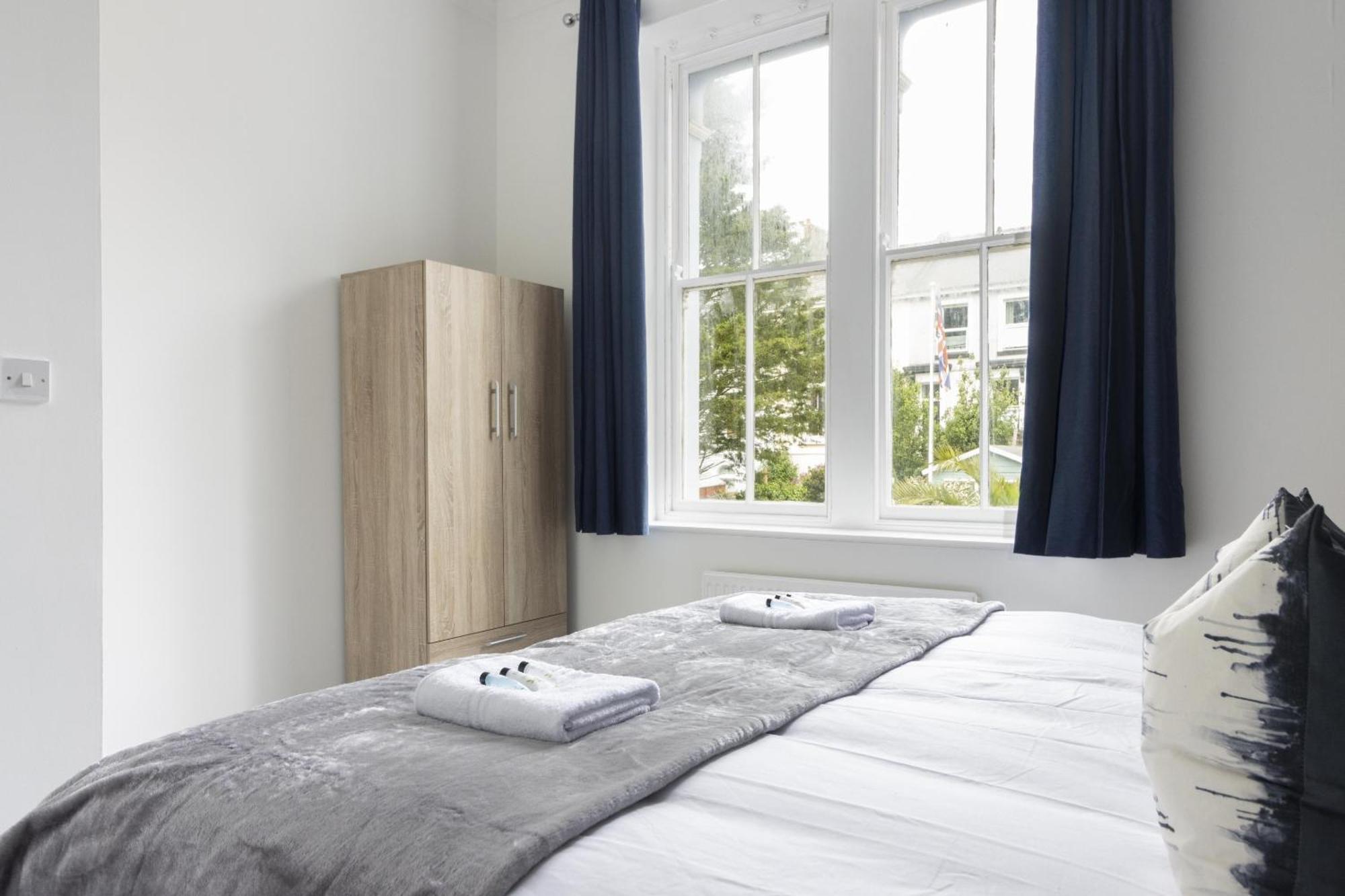 普里茅斯Alexandra - Large 3 Bed Perfect For Contractors, Free Parking, Fast Wifi And Great Value!公寓 外观 照片