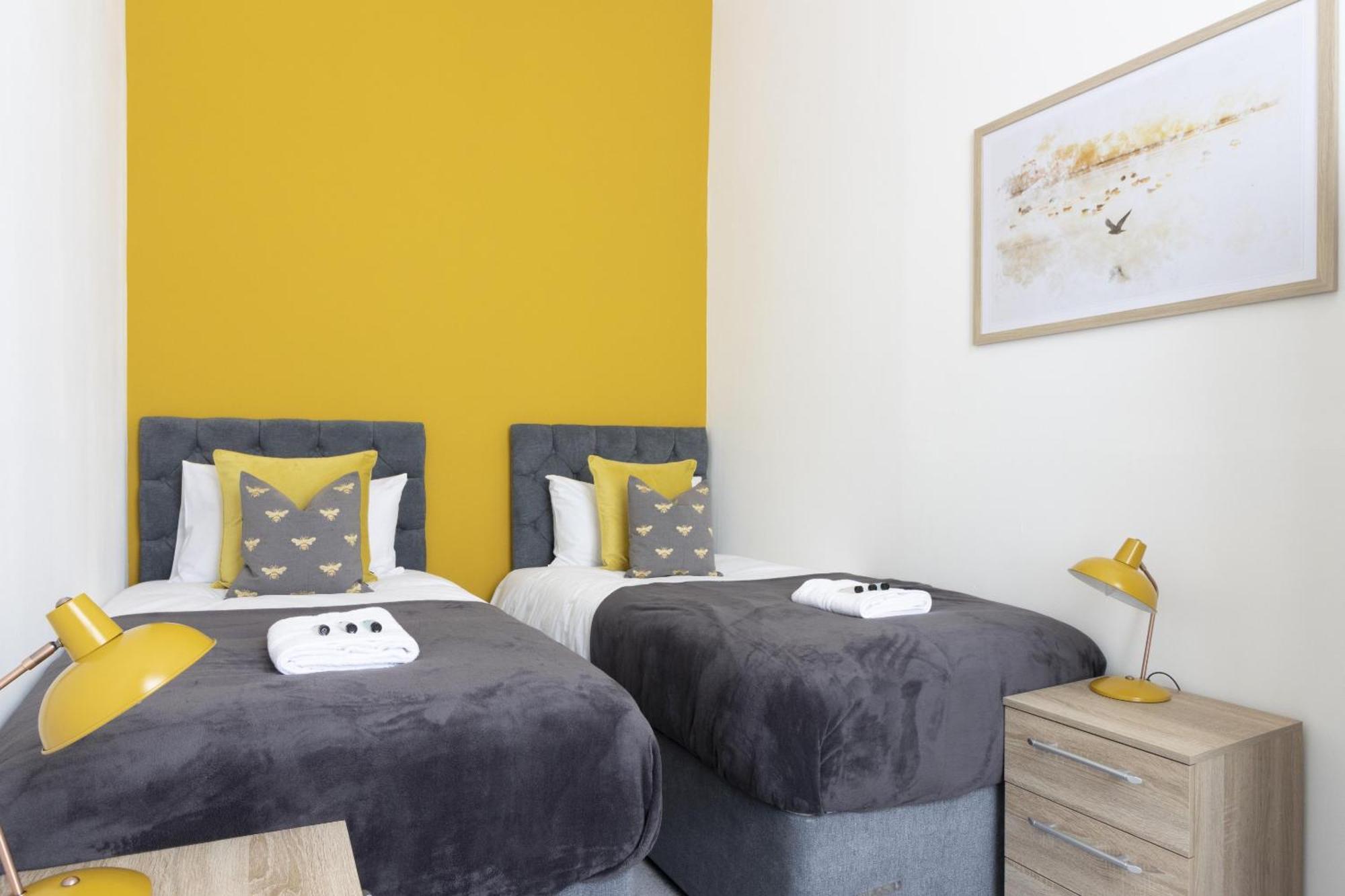 普里茅斯Alexandra - Large 3 Bed Perfect For Contractors, Free Parking, Fast Wifi And Great Value!公寓 外观 照片